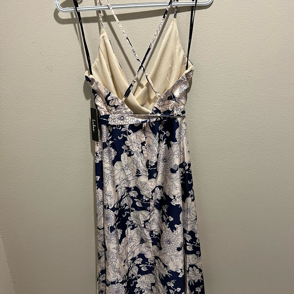 NWT Blush and Navy Blue Floral Print Satin Maxi Dress - Picture 6 of 9